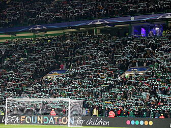 Celtic play Aberdeen chasing t...